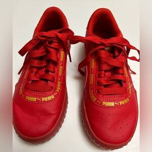 Puma NWOT Size 4.5C Sneakers